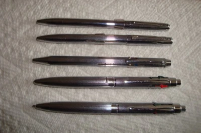 Cinco bolígrafos multicolores - 2 Waterman's; todo para piezas/reparación Foto 1 de 4