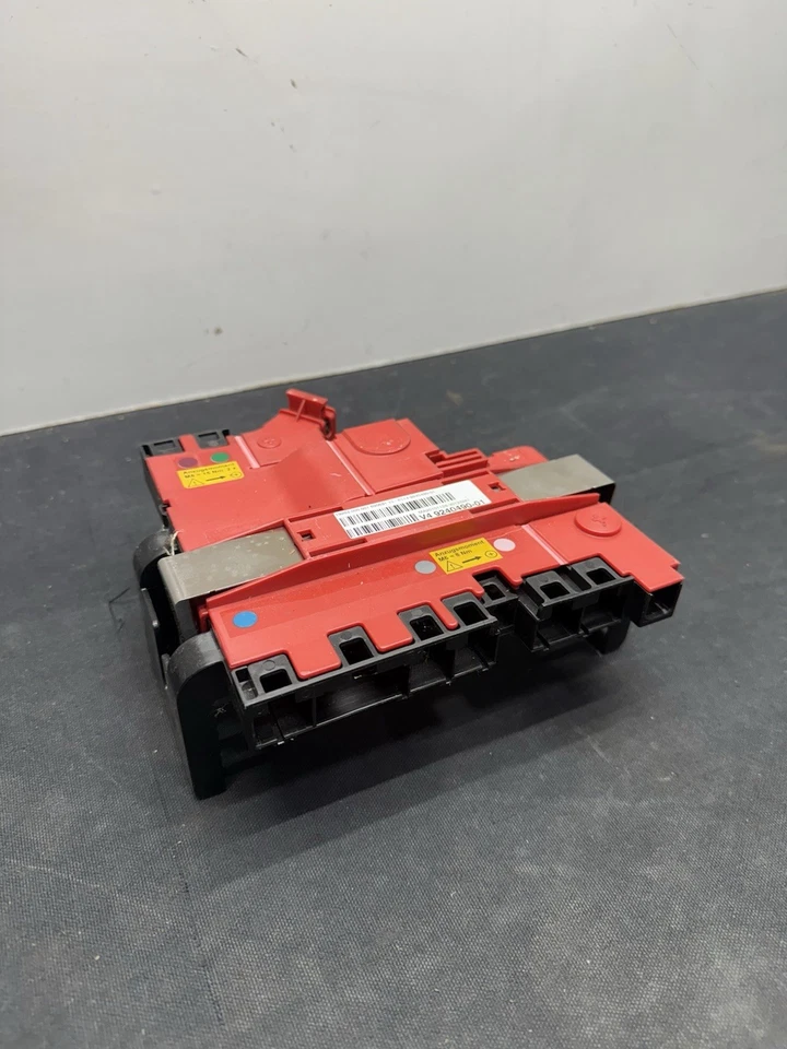 Caja de fusibles de distribución de energía trasera para batería BMW F02 F06 F10 F12 F13 G30 M5 M6 FABRICANTE DE EQUIPOS ORIGINALES Foto 1 de 4