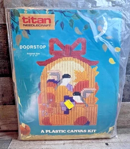 New In Bag TITAN Plastic Canvas Kit Birds Doorstop 7" x 11" Fall Birds, 1990 - Picture 1 of 6