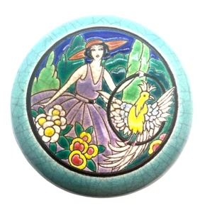RARO Emaux de Longwy Faience Francia Arte Cerámica Art Deco Tarro Cubierto Pájaro y Dama - Imagen 1 de 4