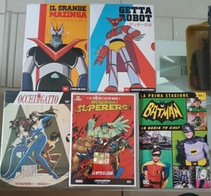Set 5 DVD occhi di gatto,getter robot,mazinga,batman supereroi - Foto 1 di 3