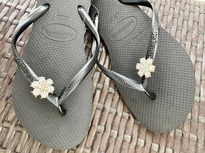 Chanclas Havaianas Slim Mujer con Flor Cristal y Dije Personalizado Foto 1 de 4