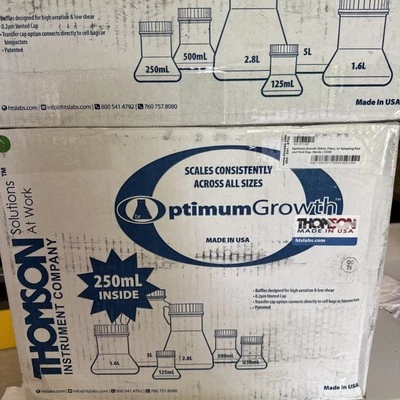 (50/Cs) THOMSON 250mL Optimum Growth Graduated Cell Culture Flask Vent Cap - Image 1 of 2