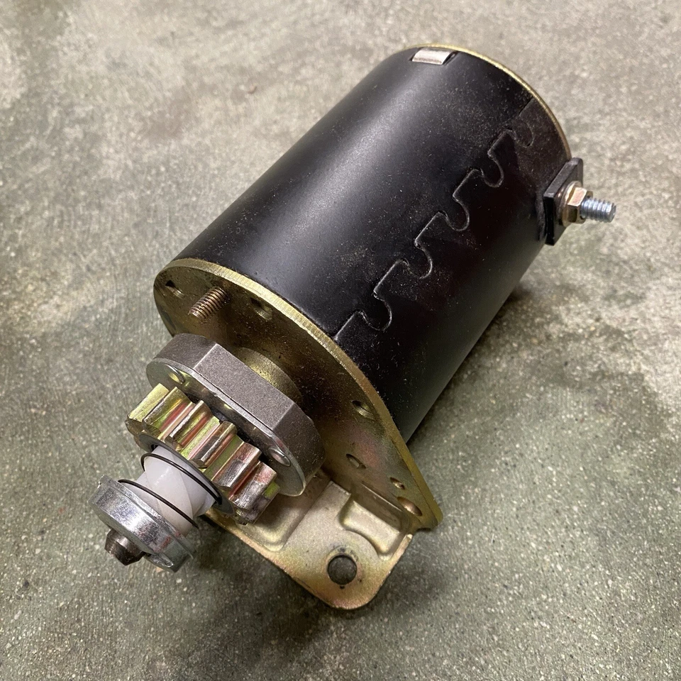 Starter for BRIGGS STRATTON B&S 693551 14 Tooth Steel Gear Craftsman 5777 - Image 1 of 1