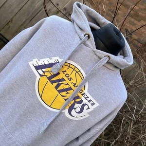 Felpa con cappuccio doppia faccia Outer Stuff LA Lakers LeBron James 23 Spell Out L - Foto 1 di 17