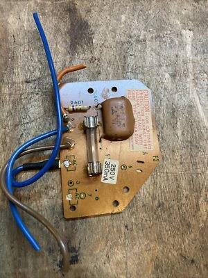 Technics SL-1700 MK2 MKII Parte Salida - Placa de fusibles Foto 1 de 2