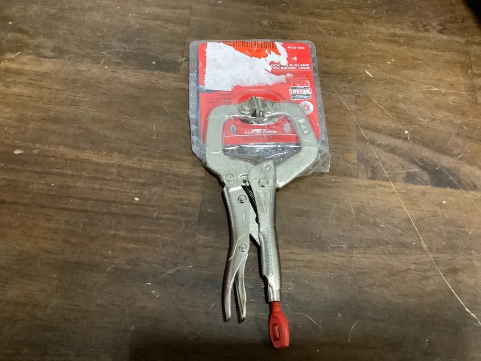 Braçadeira C de bloqueio Milwaukee 48-22-3522 - 6" "Torque Lock" com mandíbulas giratórias - Imagem 1 de 1