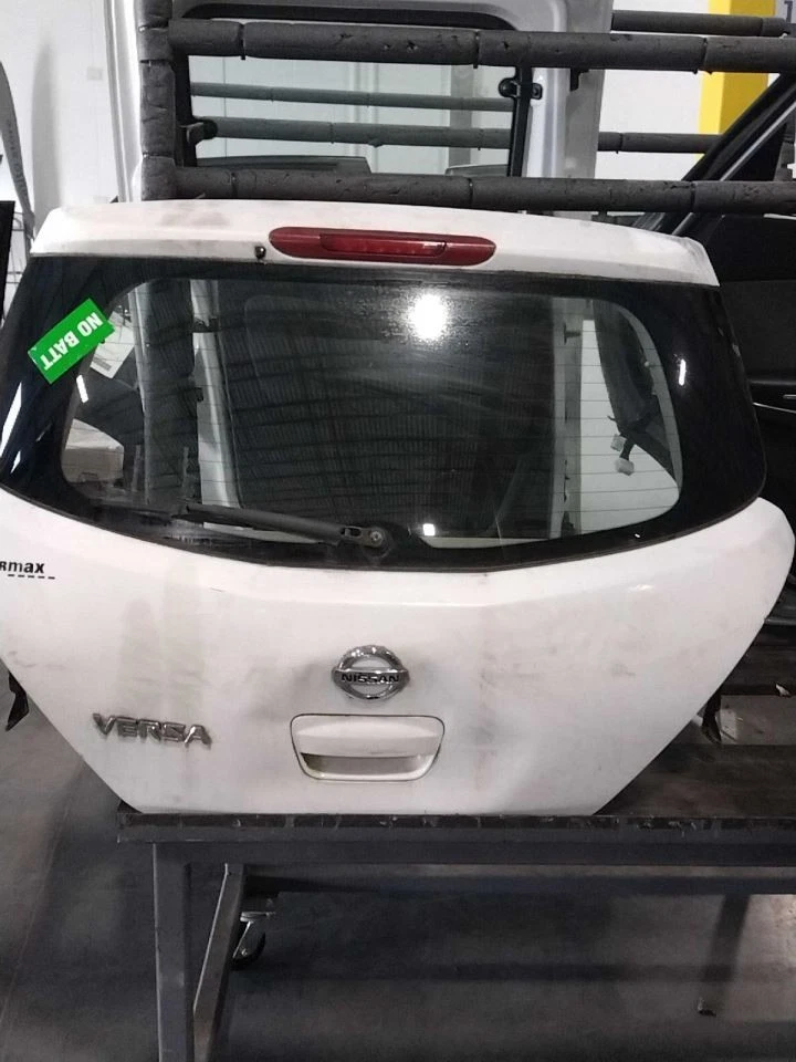 Maletero/portón trasero hatchback sin alerón para 07-12 VERSA 504210 Foto 1 de 1