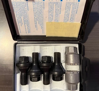 ALFA ROMEO GIULIA/STELVIO OE 2017-2025 cerraduras de rueda 68353605AA Foto 1 de 2