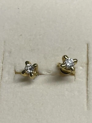 Orecchini 'Punto Luce' - Oro Giallo 18 Kt. Diamanti Ct 0.34 G-VVS1- 2,16 Gr. - Immagine 1 di 4