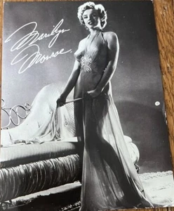 SELTENE MARILYN MONROE IN SEXY DESSOUS 1953 POSTKARTE - Bild 1 von 2
