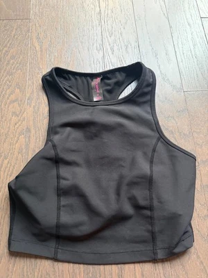 Sujetador deportivo Betsey Johnson Performance negro Him yoga talla mediana   Foto 1 de 4