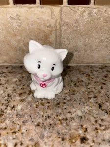 Fisher Price Little People Barbie White Kitten Cat Pet Spa Replacement Toy # 135 - Picture 1 of 6