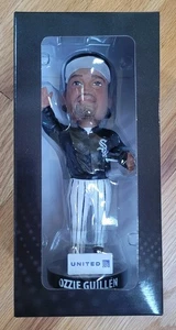 Ozzie Guillén Bobblehead Chicago White Sox SGA 8/10/25 NUEVO EN CAJA - Imagen 1 de 4
