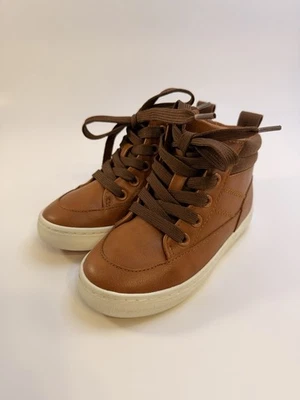 Zapatillas altas con cremallera Cat & Jack coñac talla 8 para niños pequeños Foto 1 de 3