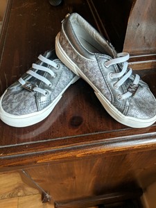 michael kors silver tennis shoes