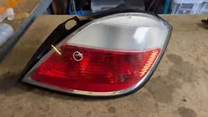 LUZ TRASERA DERECHA VAUXHALL ASTRA H MK5 159732 (2004-2010) 5 PUERTAS - Imagen 1 de 5