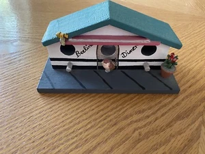Vintage Handmade Beeline Diner Wooden Decorative Birdhouse 7" x 3 1/2" x 3 1/2" - Picture 1 of 8