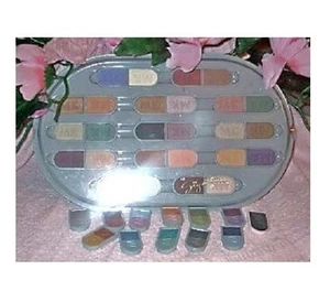 Maquillaje de color sombra de ojos más grande Mary Kay nuevo en caja polvo de firma MK lente perfecta - Imagen 1 de 12