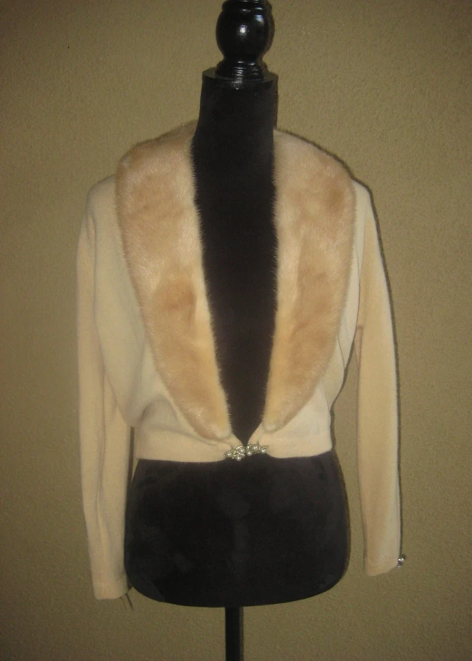 Cárdigan vintage beige 100 % piel cachemir cuello años 50 perla broche/puño línea encaje Foto 1 de 4