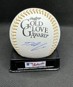 NOLAN ARENADO signed GOLD GLOVE MAJOR LEAGUE Baseball (CARDINALS) w/ COA JSA - Picture 1 of 7
