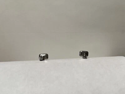 Ausenspiegel Trabant 601 aus Harz, Verchromt, mit schwarzem Rand 1:18 1Kpl/2St - Bild 1 von 4