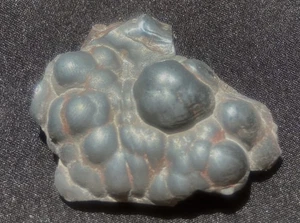 ESPECIMEN DE CRISTAL BRILLANTE LINDO BOTRIOIDE DEFINIDO HEMATITA (MINERAL DE RIÑÓN) 26 GRAMOS - Imagen 1 de 4