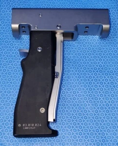 Synthes 03.010.024 Holding device - Picture 1 of 8