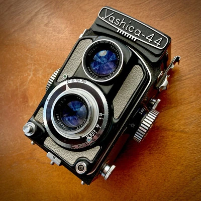¡Cámara de película Yashica 44 4X4 TLR con lente 60 mm F3.5! ¡Raro borde negro! ¡Funciona! Foto 1 de 4