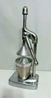 Vintage Manual Citrus Lever Press Juicer Heavy Duty Mid-Century Barware - Image 1 of 4