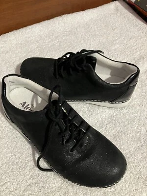 ALEGRIA BY PG LITE LADIES BLACK LEATHER LACE UP SHOES SIZE 35 4 EX CON - image 1 of 4