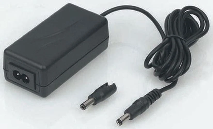 1 x 1 x Mascot 24V dc Power Supply, 400mA, 2-Pin IEC Connector - Image 1 of 1