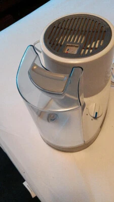 Holmes Cool Mist Humidifier 1 Gallon (VINTAGE) - Image 1 of 4