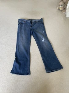 Hollister Bootcut Petite Low Rise, distressed denim Jeans! Good Condition! - Picture 1 of 8