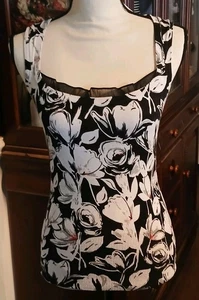 Camiseta sin mangas Cami floral con volantes multicolor mercado negro de la Casa Blanca talla XS - Imagen 1 de 8