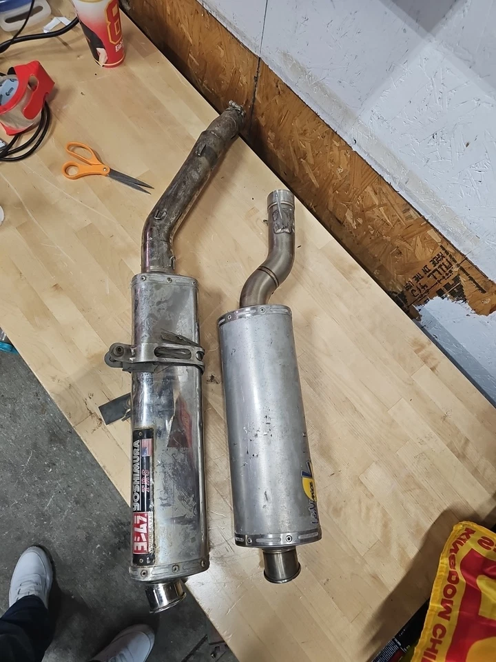 01 02 03 Suzuki GSXR 600 750 YOSHIMURA TRS Exhaust Muffler Pipe Leo Vinve SBK  - Image 1 of 4