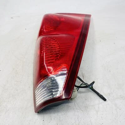 Задний фонарь в сборе CHEVY AVALANCHE 1500 со стороны пассажира 02 03 04 05 06 - Изображение 1 из 3