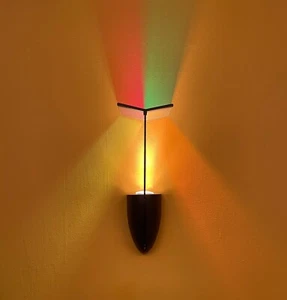 Par de apliques arco iris vintage de iluminación de los años 80 NUNCA USADOS de Lightolier 4992BK - Imagen 1 de 7