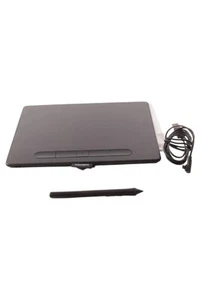 WACOM Intuos M Grafiktablett - Schwarz - CTL-6100WLK-S - Bild 1 von 3