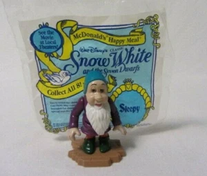 McDONALD'S HAPPY FOOD DISNEY SNOW WHITE'S SLEEPY MINIATURA 2-3/4" FIGURA ALTA - Imagen 1 de 3