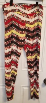 Leggings LuLaRoe Altos y Curvilíneos Talla Única - Rojo Amarillo Blanco Gris Rayas Foto 1 de 4