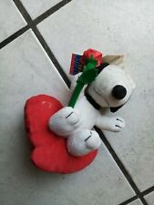 Snoopy-"herzallerliebst" Figur auf Herzkissen -Plüschfigur .13 cm ,mit Zettel
