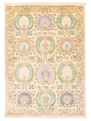 4'2" x 5'11" Hand Knotted Area Rug Traditional Oriental Wool Carpet - Image 1 of 4