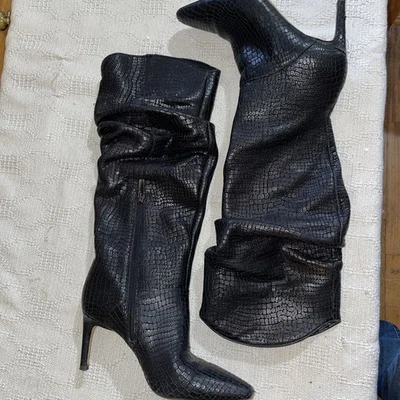 Botas de tacón Vince Camuto para mujer talla 6,5 M cuero negro salir de fiesta ciudad  Foto 1 de 4
