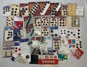 Großes Vintage Button Lot Sortiment auf Karten 240+ Buttons - Bild 1 von 6