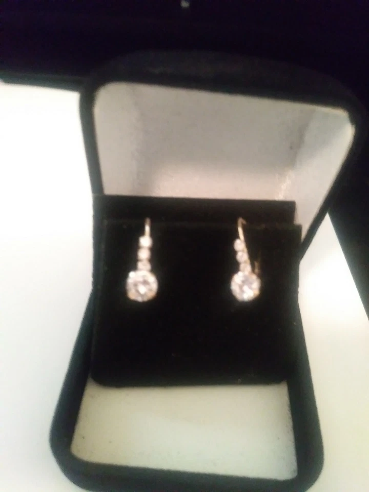 SOLID 10K  GOLD  LAB CREATED S. DIAMOND HOOP EARRINGS LEVERBACK   + BONUS 3/4 IN - Image 1 of 1