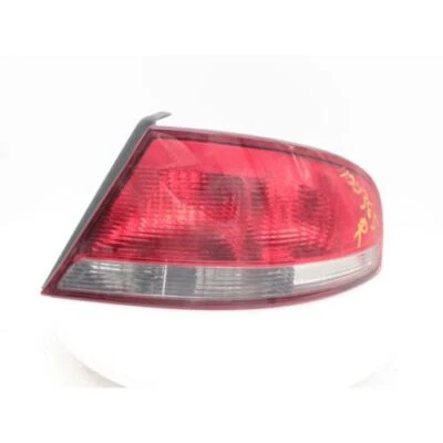 Chrysler Sebring 2002 4 puertas LX luz trasera derecha conjunto número de pieza - 4805352AC Foto 1 de 4