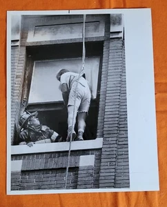 Rare Photograph by Groundbreaking African American Photographer John H. White - Picture 1 of 2
