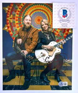 DEREK TRUCKS SUSAN TEDESCHI SIGNED 8X10 PHOTO BAND TEDESCHI TRUCKS MUSIC BAS - Picture 1 of 2