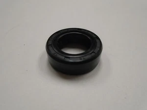 NEW TC 15X25X8 DOUBLE LIPS METRIC OIL / DUST SEAL 15mm X 25mm X 8mm - Picture 1 of 1
